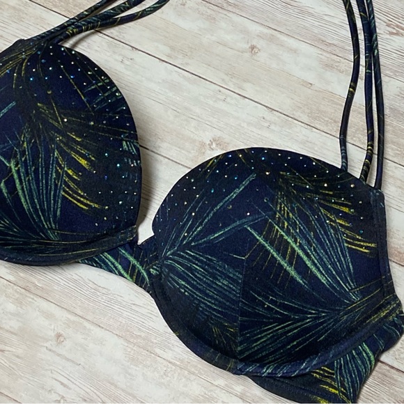 Victoria’s Secret Bombshell Rhinestone Bling Bikini Top 34C - Picture 3 of 9